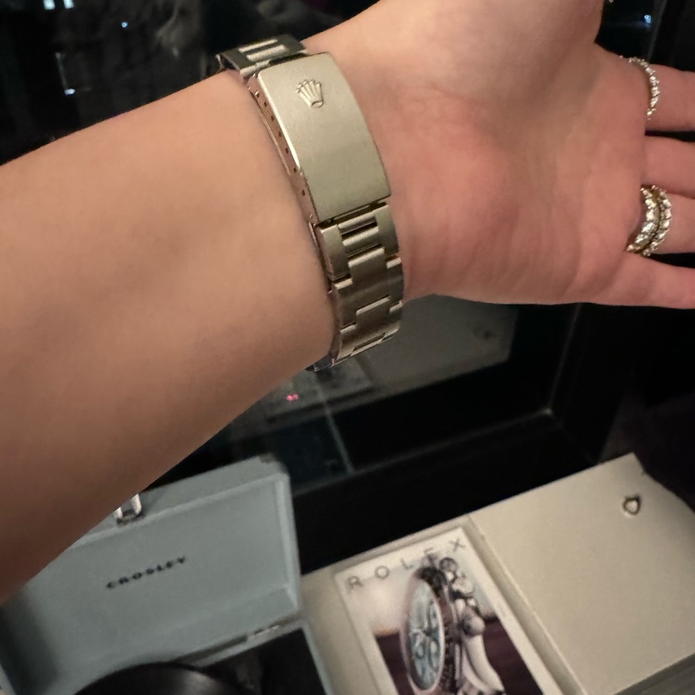 Rolex beauty!!!!! Won’t last. Rolex watch fully serviced. - Picture 2 of 5